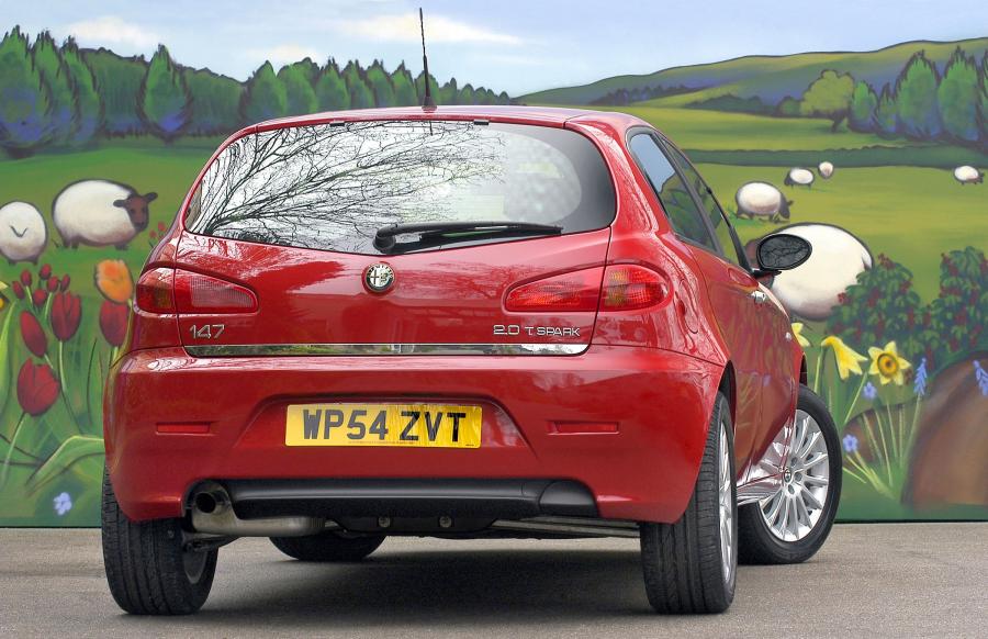  Alfa Romeo 147 5-Door (937B) 2005 года  (UK) (фото 3 из 9)